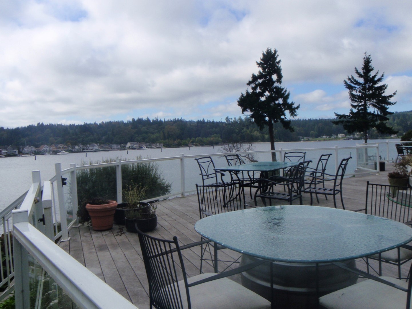Railing Photo Gallery | CrystaLite, Inc.
